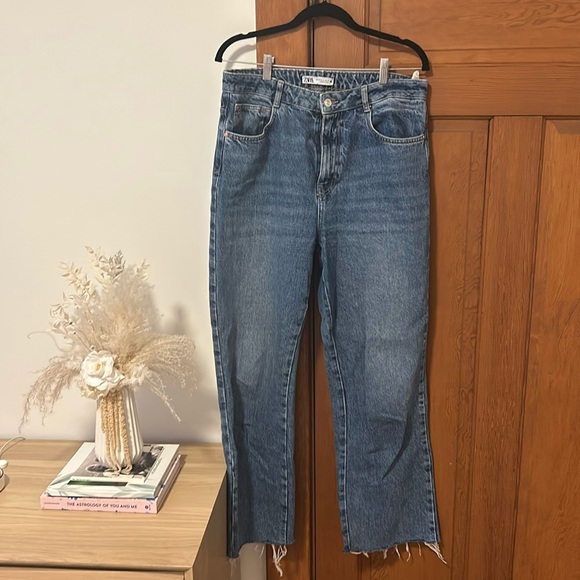 Zara size 10 high rise straight jeans (z1975) in mid blue. - Picture 1 of 5